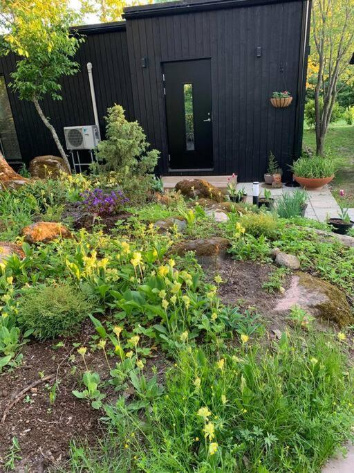 Small Cozy 3-Room House With Terrace & Large Garden Ilmandu Exteriör bild